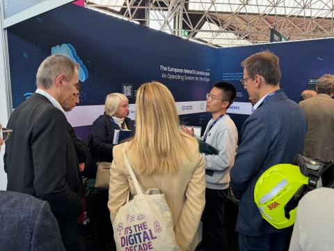 MetaOS Booth was really busy!!